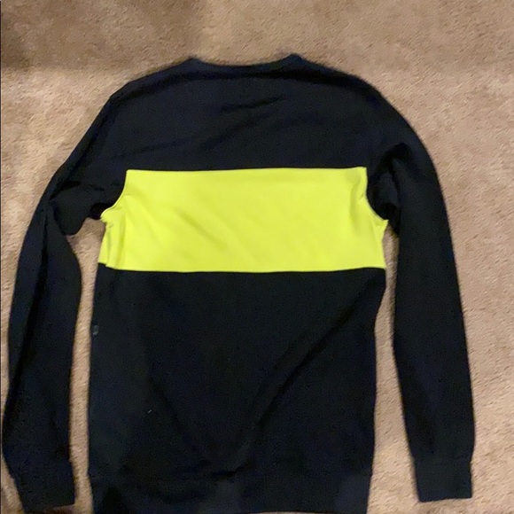 DOPE CREWNECK - Picture 3 of 5